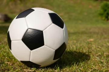 皇马夏窗引援彻底收官！ 穆帅5个首发席位至今难以抉择！｜星空体育官网（配图示意）